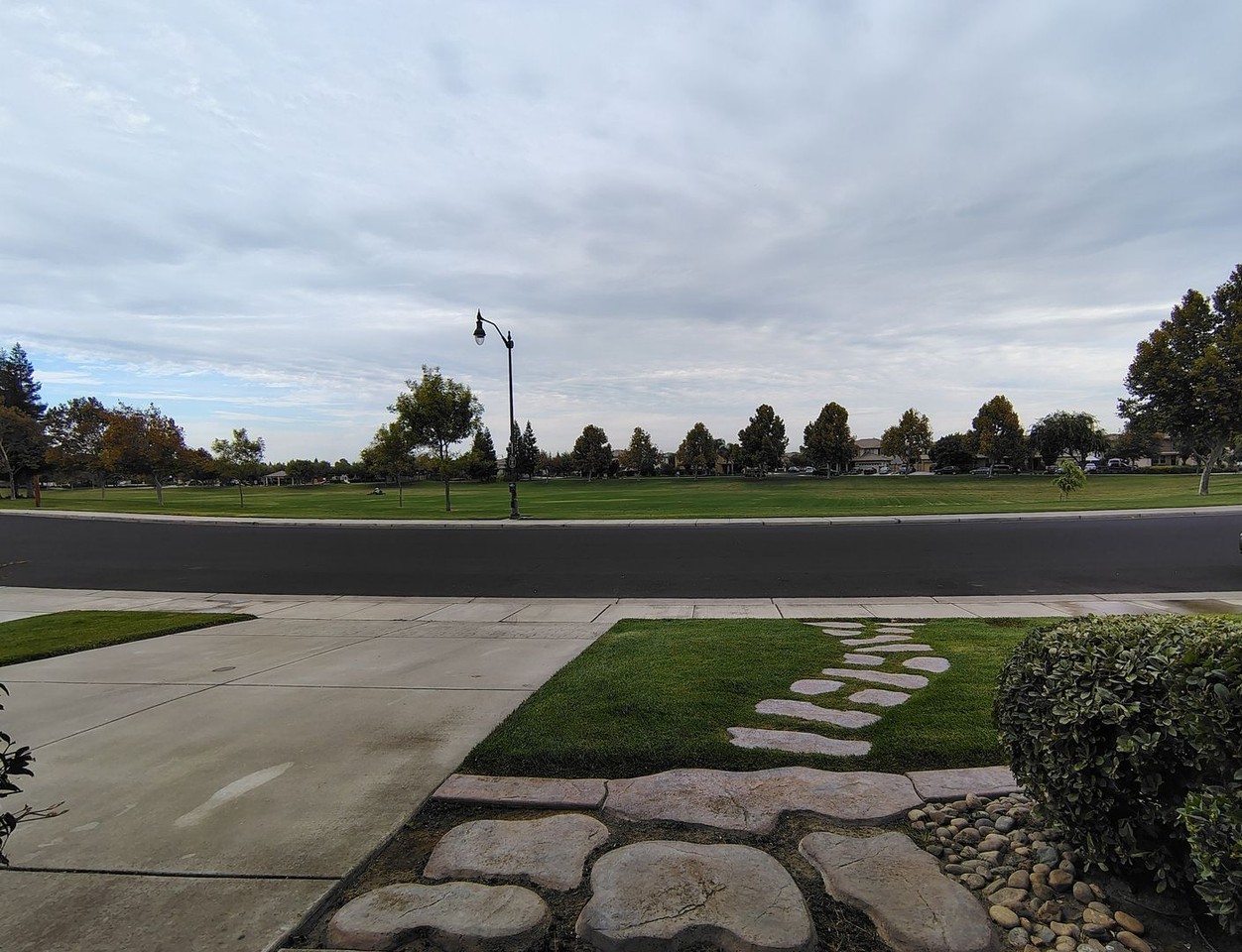 880 Raccoon Valley Dr - Photo 3 of 43