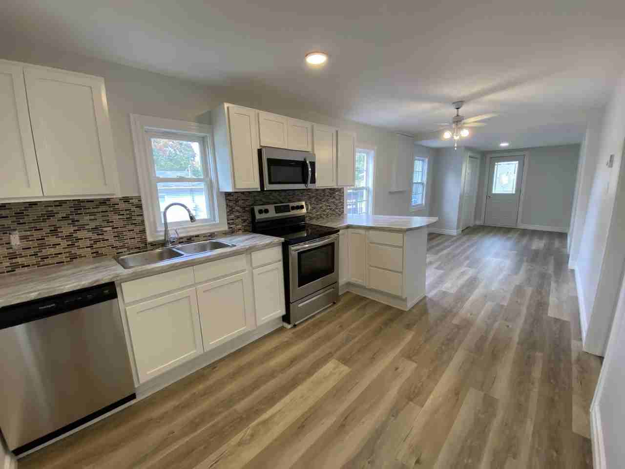 8 Salmon Cres #1 - Photo 2 of 24