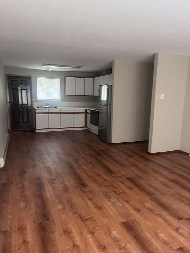 505 W Wynooche Ave - Photo 3 of 8