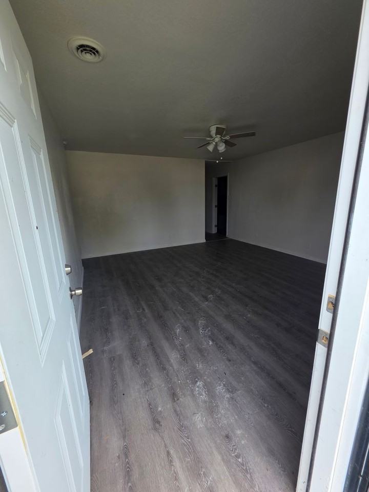 716 St Martin Drive - Photo 3 of 9