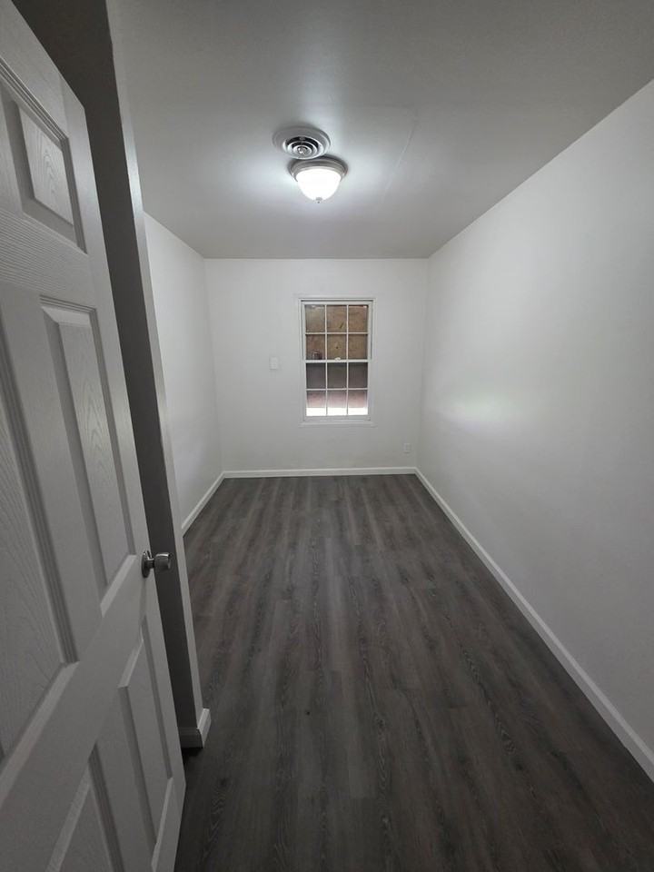 716 St Martin Drive - Photo 7 of 9