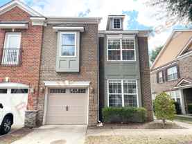 1045 Remington Oaks Cir - Photo 1 of 1