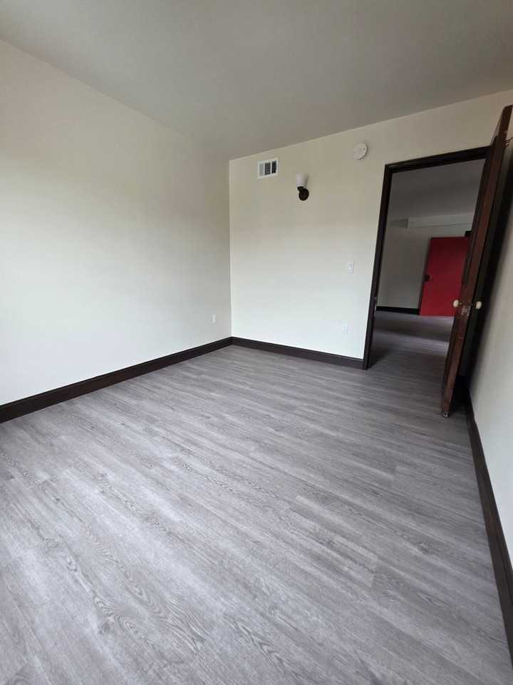 City Garden Lofts - Photo 4 of 5