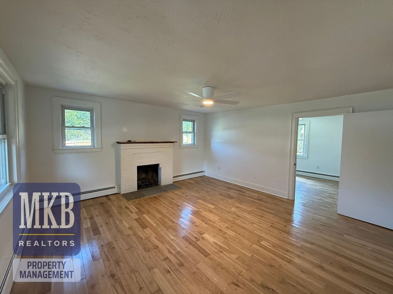 1842 Bennington St Se - Photo 3 of 36