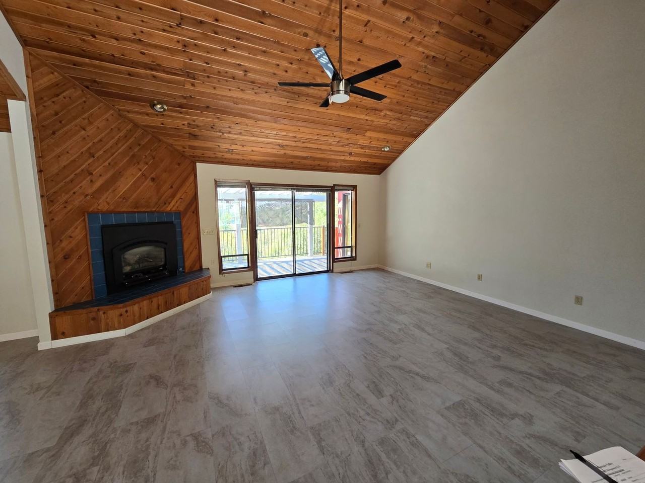 18716 Falcon Loop - Photo 4 of 17