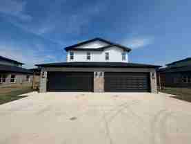 621-623 Cosmos St - Photo 1 of 1