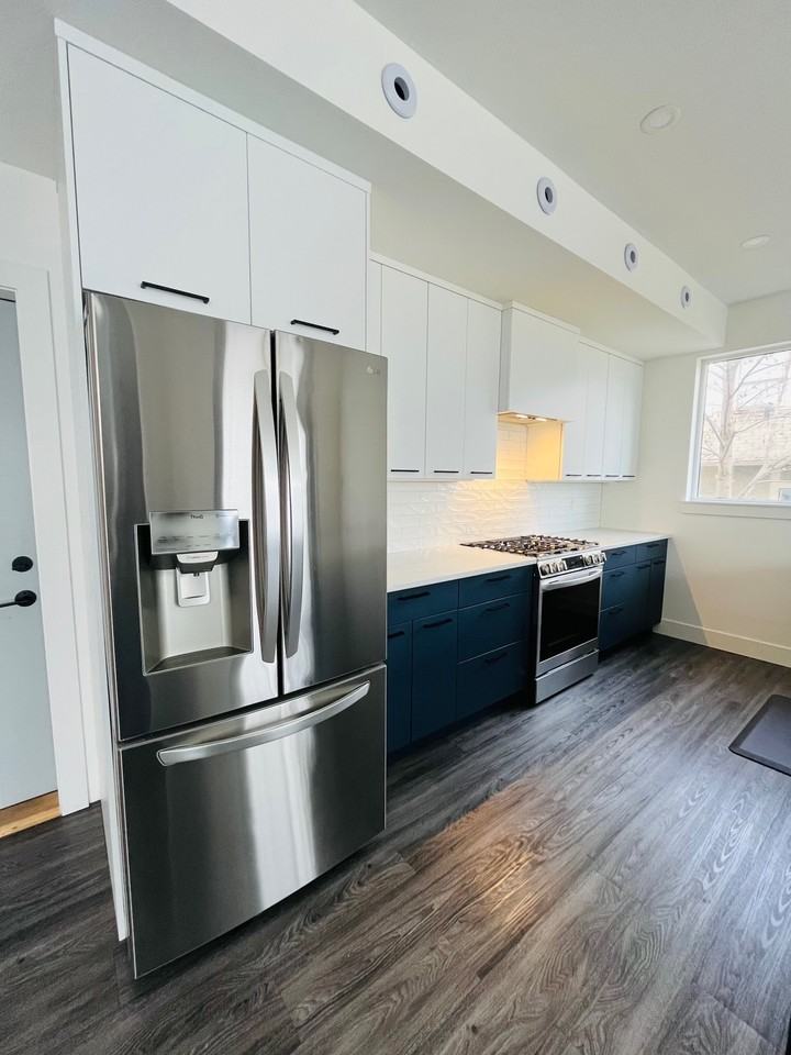 4214 33 Street #2 - Photo 2 of 30