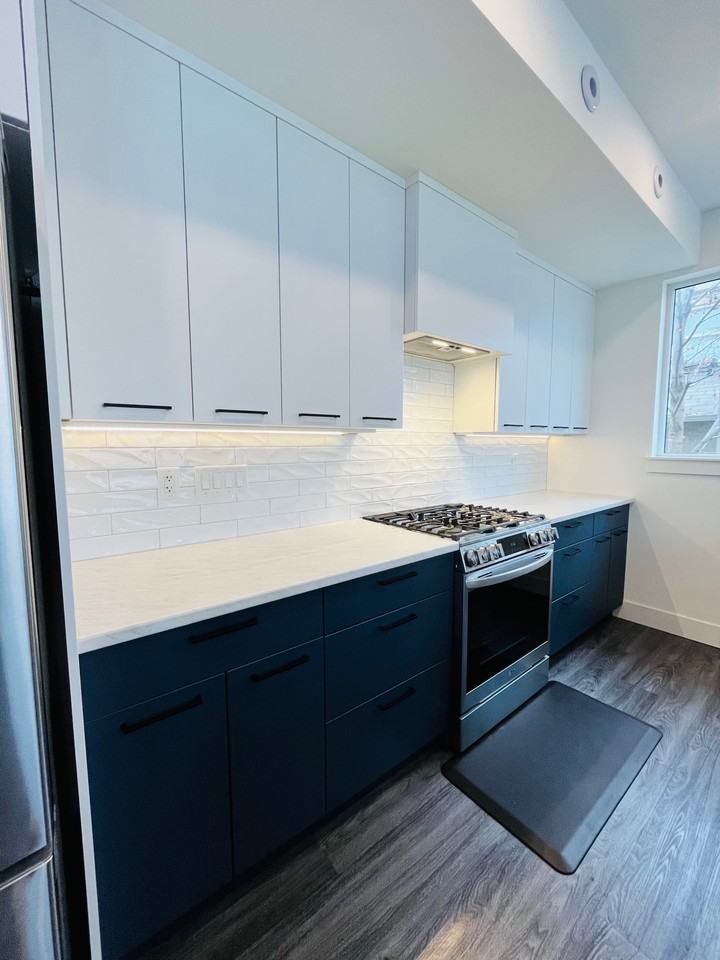 4214 33 Street #2 - Photo 3 of 30