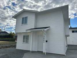 featured image of 386 Wakesiah Ave