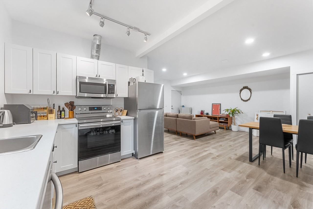 4645 Hubbard Court - Photo 3 of 9