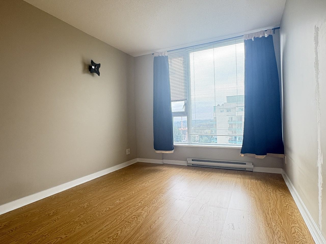 1178 Heffley Cres #1 - Photo 6 of 23