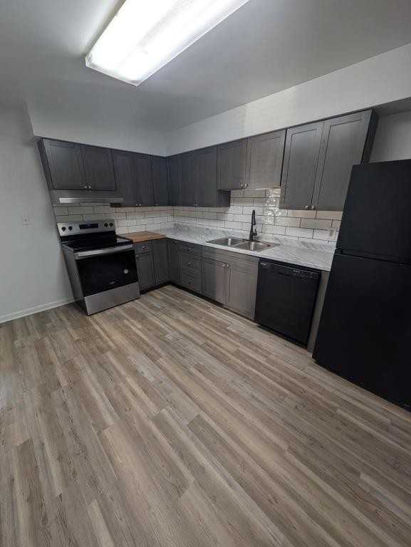 1834 Sunnyside Dr Apt 3 - Photo 3 of 13