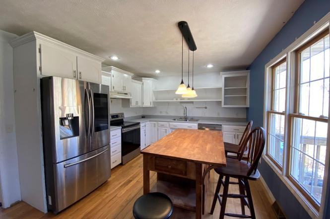 1094 Zimmerman Ave - Photo 3 of 12