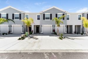 featured image of 11923 Stoneport Place