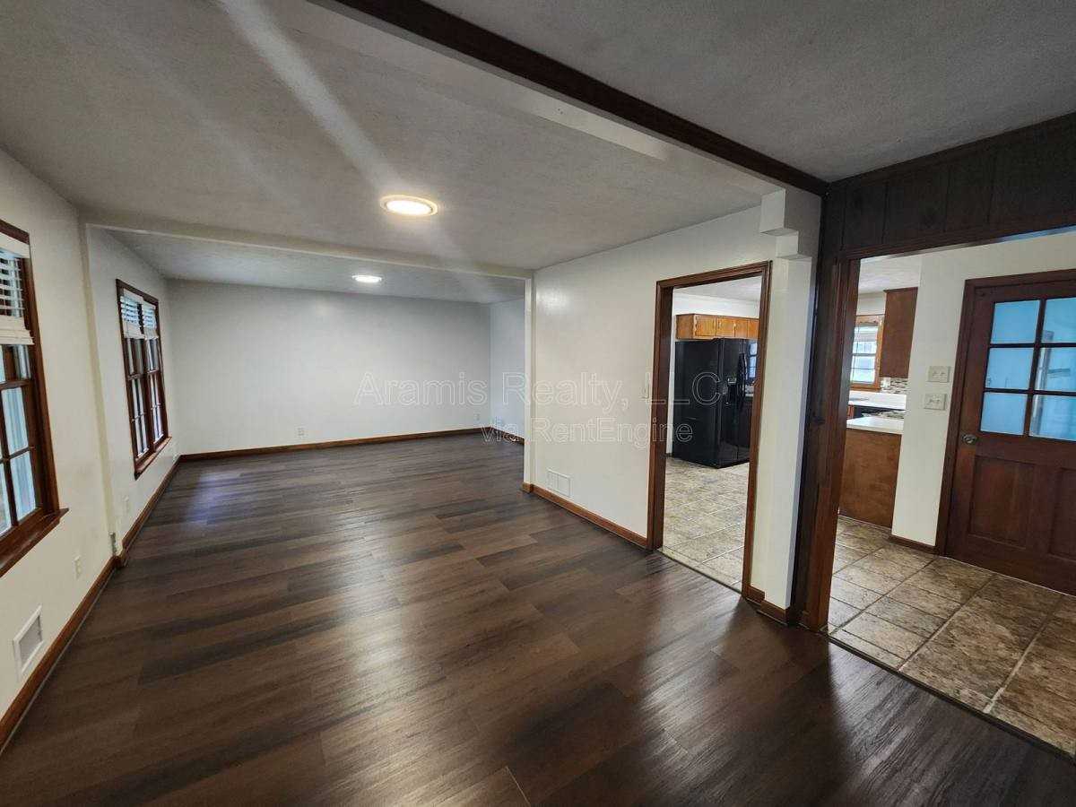 3341 Rae Pl - Photo 2 of 10