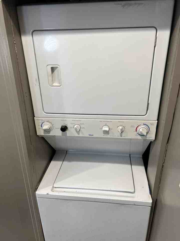 2217 Paige St - Photo 4 of 17