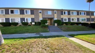 420 S Alexandria Ave - Photo 1 of 1