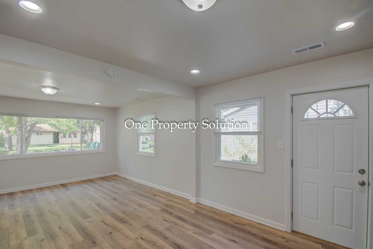 4263 W 22nd Pl - Photo 3 of 25