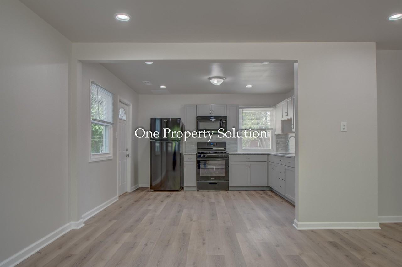 4263 W 22nd Pl - Photo 5 of 25