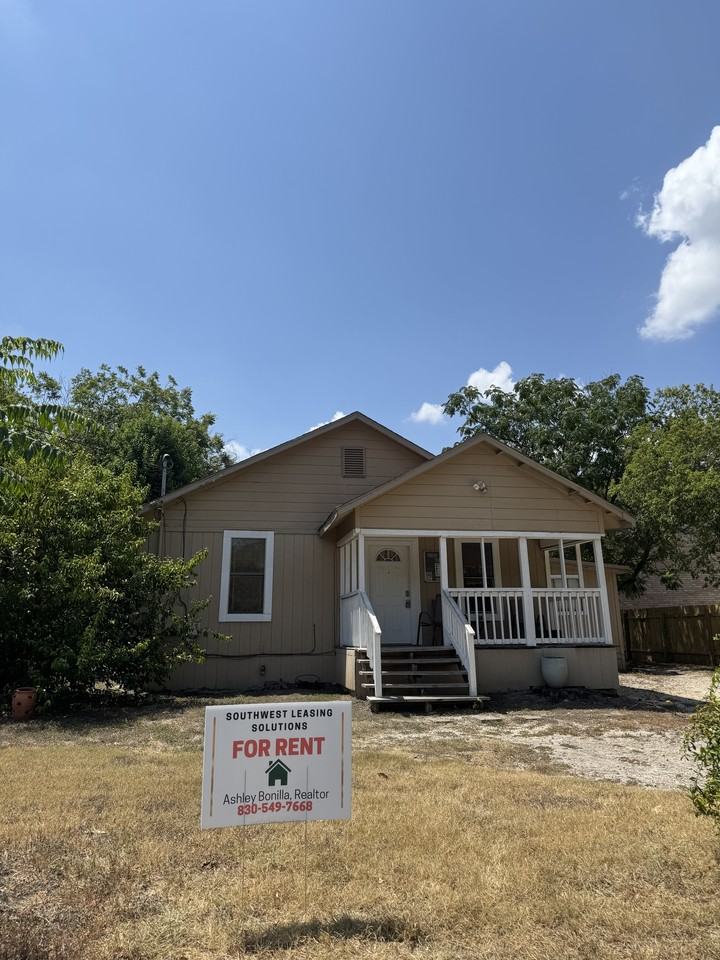 309 Deen Ave - Photo 2 of 4