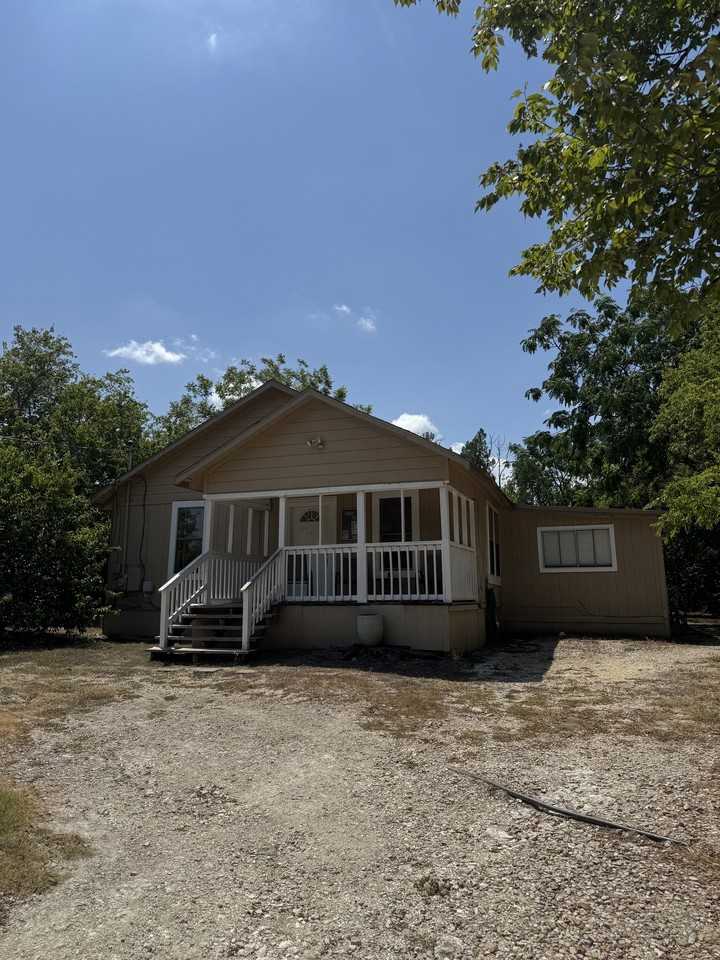 309 Deen Ave - Photo 3 of 4