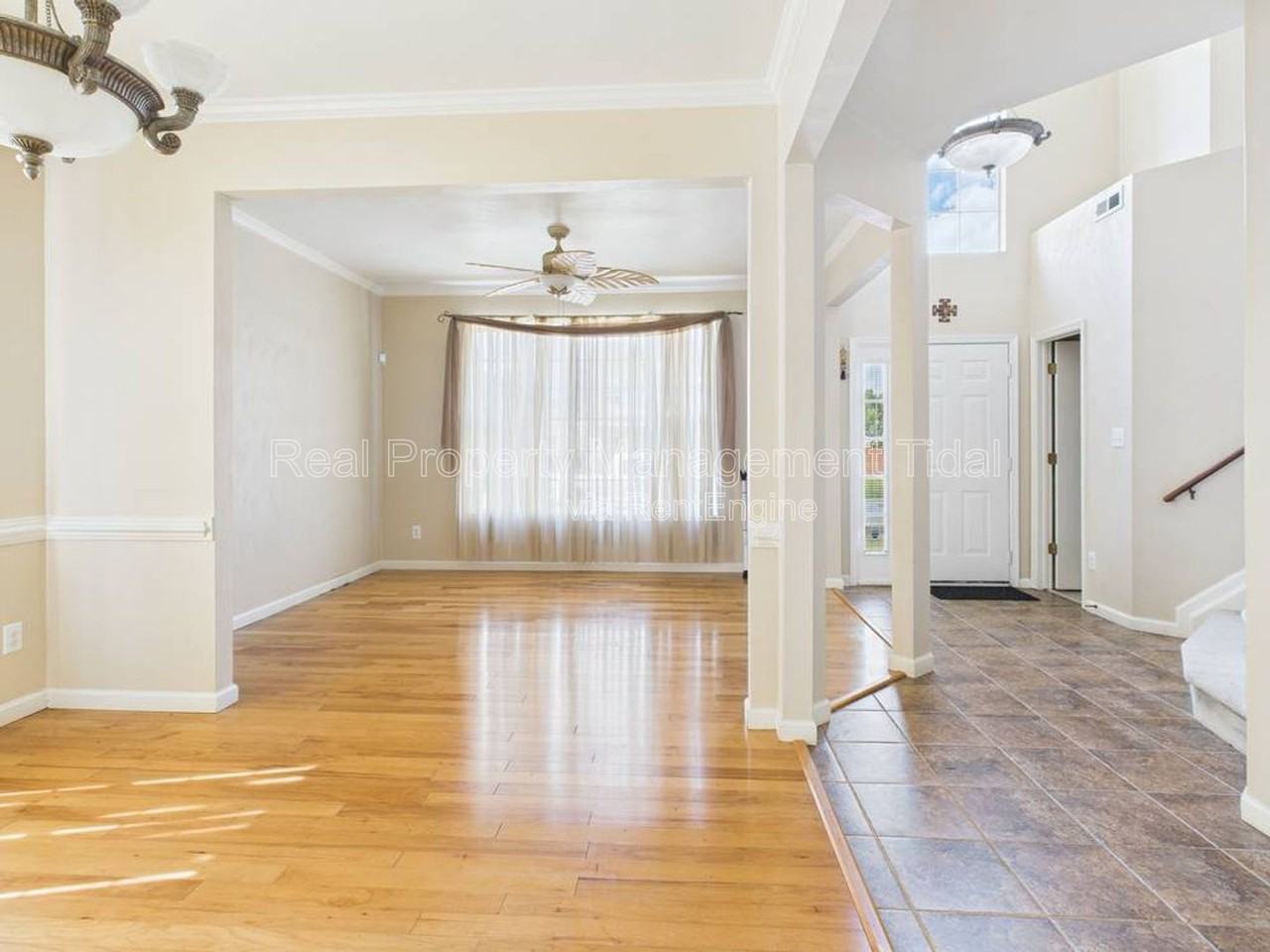 1116 Fern Ln - Photo 5 of 38