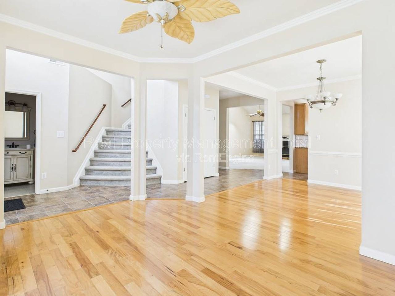 1116 Fern Ln - Photo 6 of 38