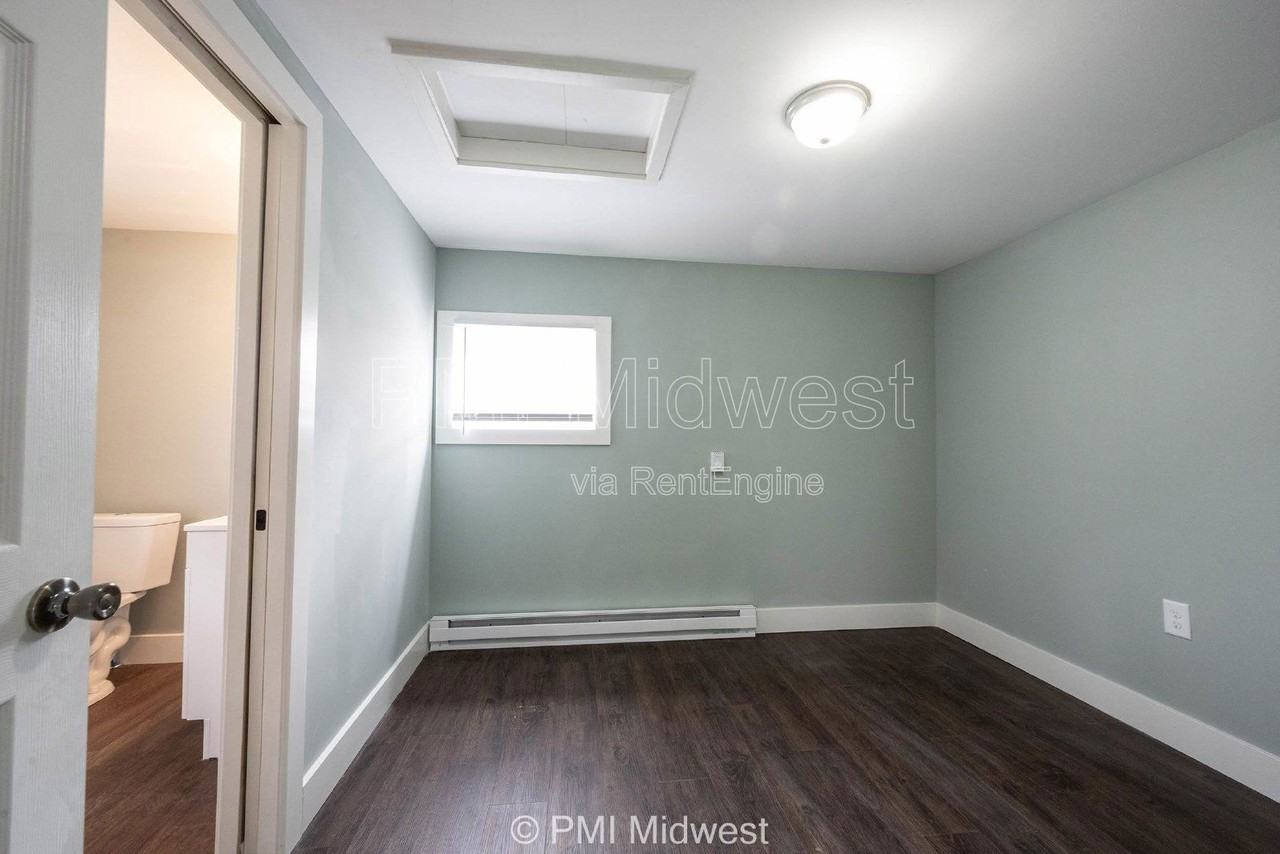 N Beville Ave - Photo 7 of 11