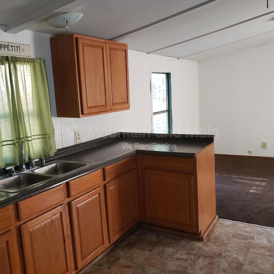 111 Iotla Valley Park Rd - Photo 4 of 15