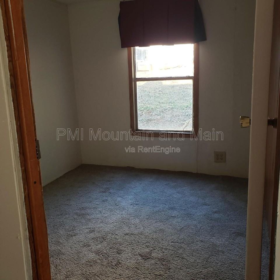 111 Iotla Valley Park Rd - Photo 7 of 15