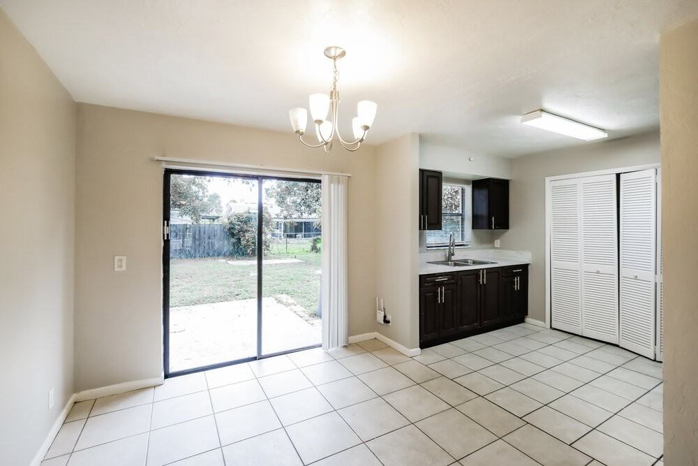 236 Sunbeam Ave - Photo 5 of 16