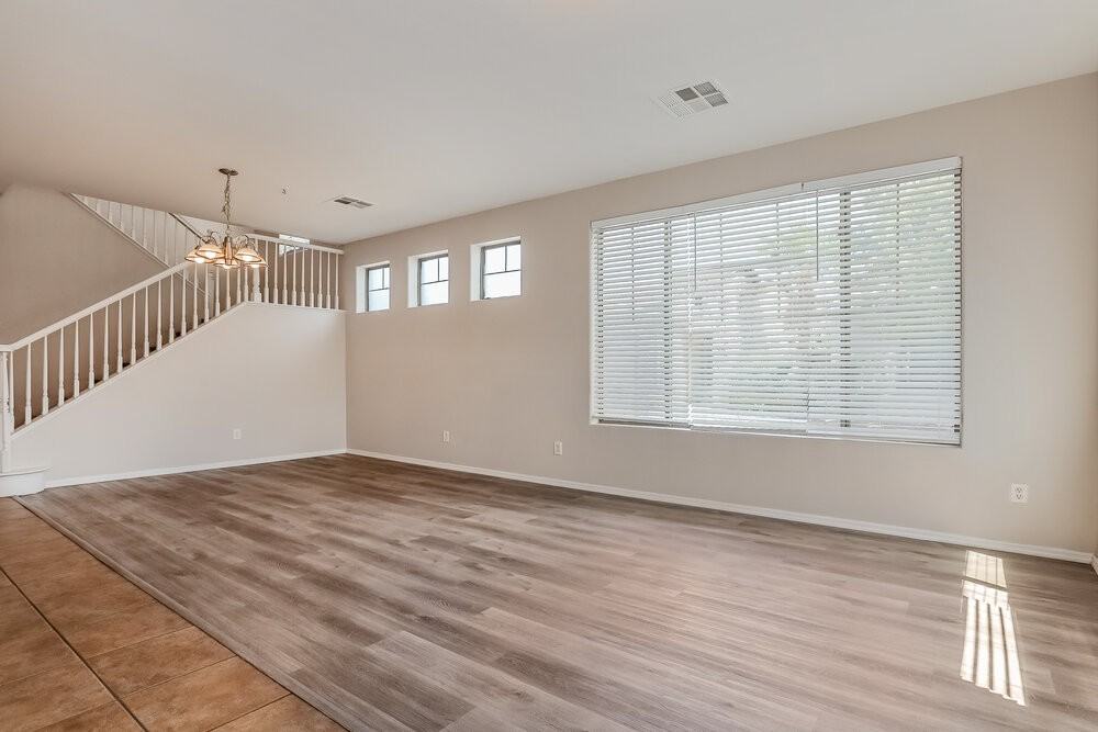 3151 S Southwind Dr - Photo 4 of 17
