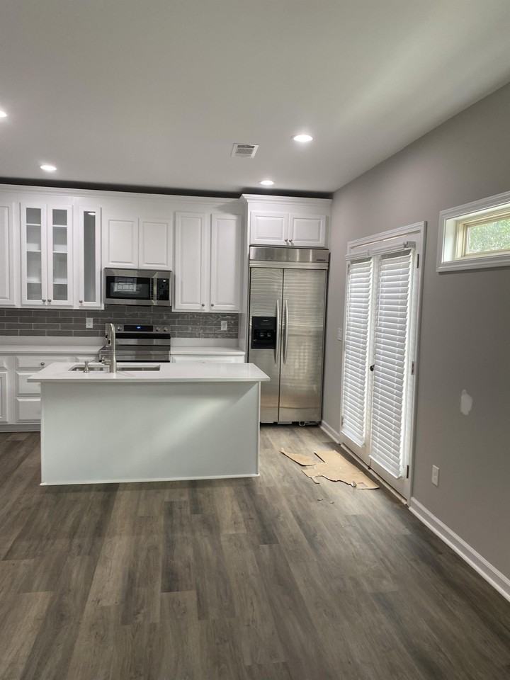 48 Claire Dr Se #B - Photo 2 of 14