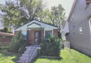 2417 Scovel St - Photo 1 of 1