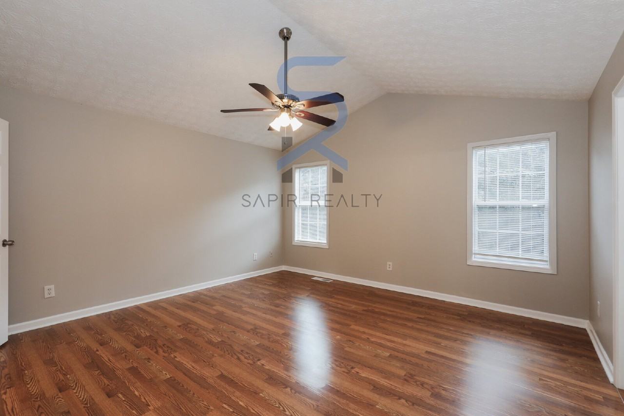 4685 Turning Leaf Dr - Photo 5 of 17