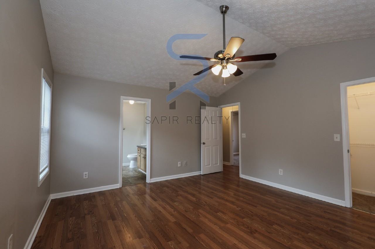 4685 Turning Leaf Dr - Photo 6 of 17