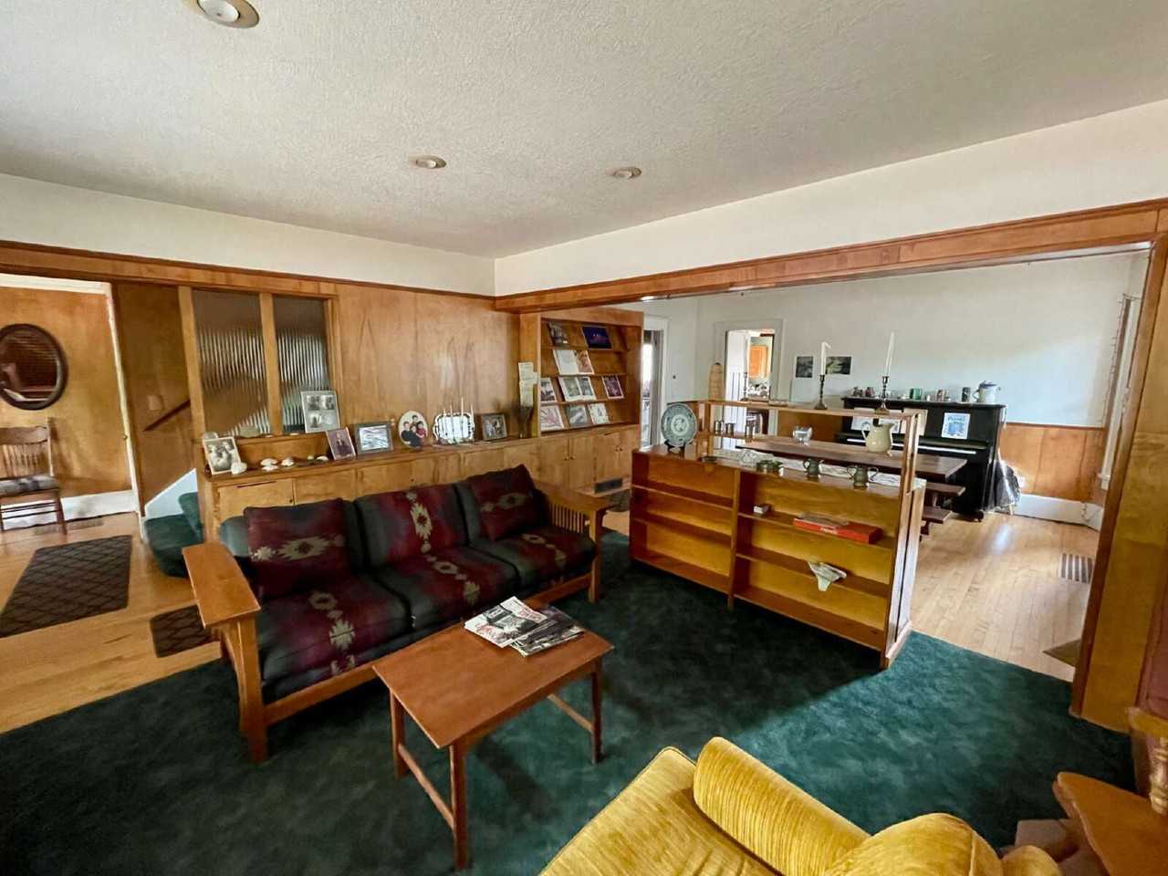 1598 Orchard St - Photo 3 of 9