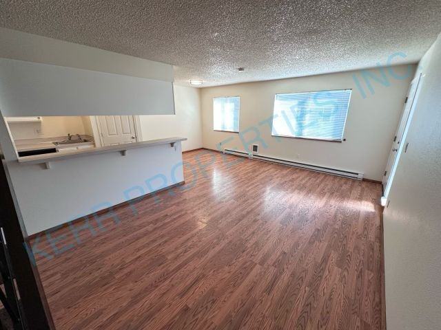1515 Ne Hale Pl - Photo 2 of 14