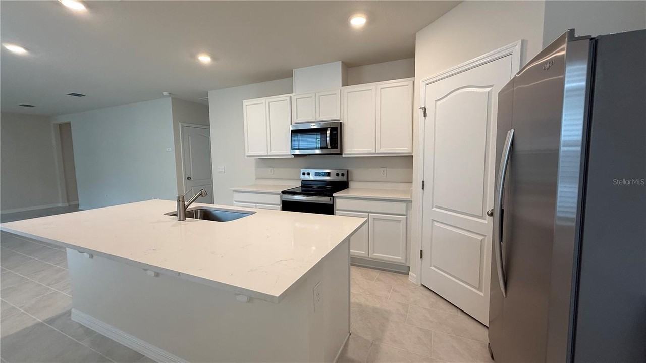 3314 Pine Lily Ave - Photo 2 of 20