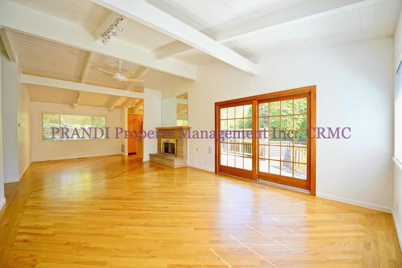 101 Walnut Ave - Photo 3 of 19