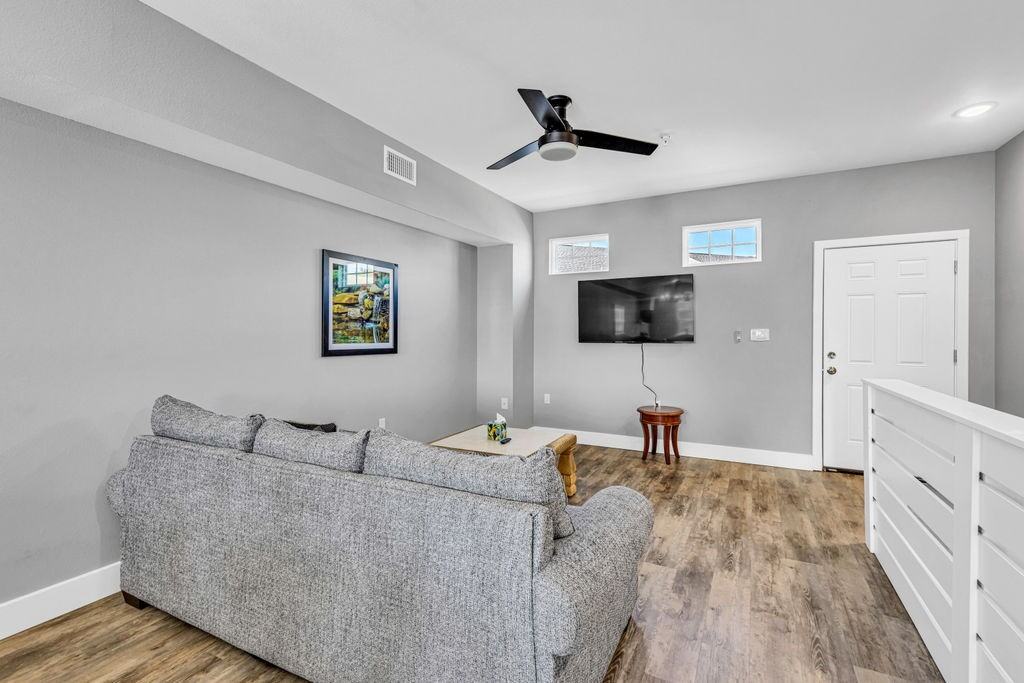 107 107 East Orchard Loop - Photo 3 of 19