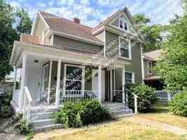 featured image of 452 Oakdale St Se #2