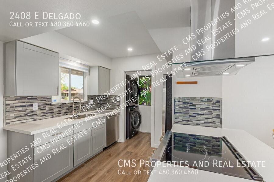 2408 E Delgado St - Photo 3 of 27