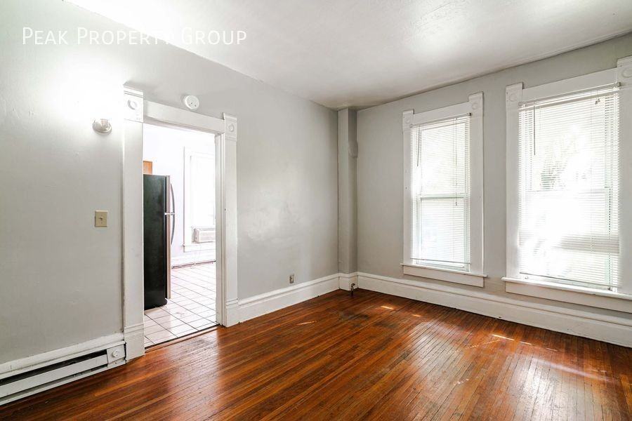 246 1/2 W 5th Ave Rear - Photo 7 of 12