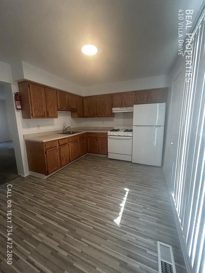 410 Villa Dr - Photo 2 of 8