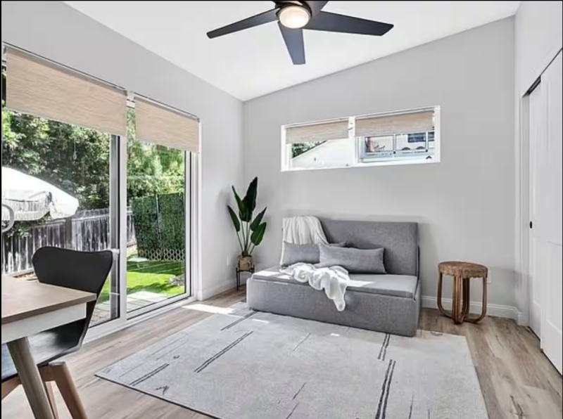 1587 Starlight Dr - Photo 4 of 15