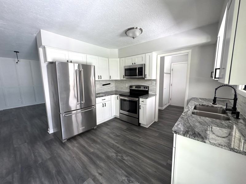 16940 Howe Rd - Photo 2 of 20