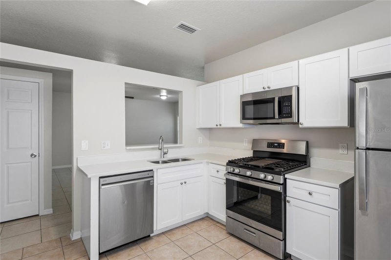 456 Summer Sails Dr - Photo 7 of 20