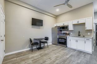914 Alexander Rd #B - Photo 1 of 1