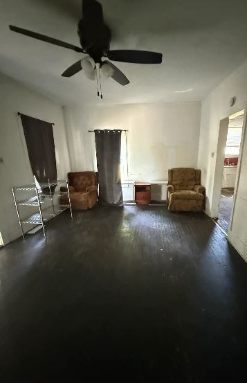 1353 N Morgan St - Photo 2 of 6